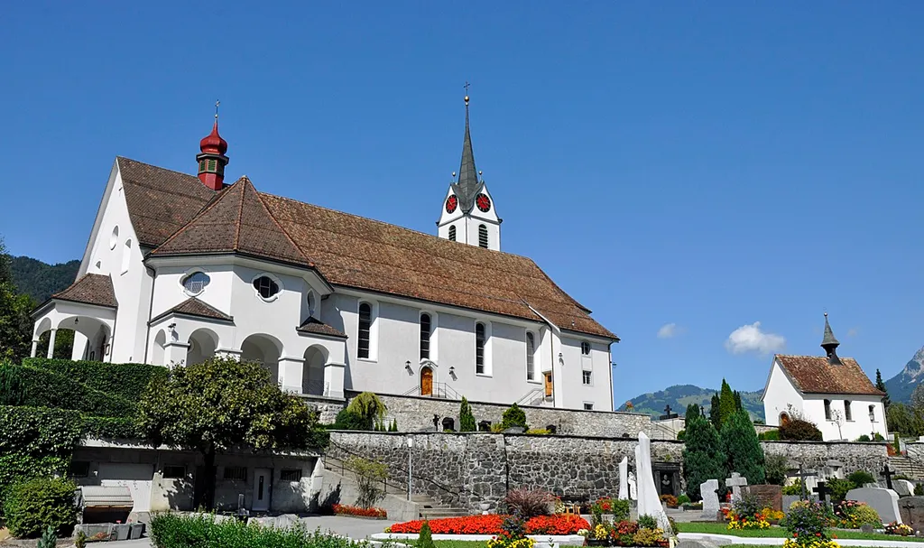 Pfarrkirche St. Leonhard in Brunnen SZ, Gemeinde Ingenbohl, Schweizerische Eidgenossenschaft