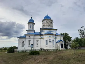 Saint John the Evangelist church in Prodănești, Florești