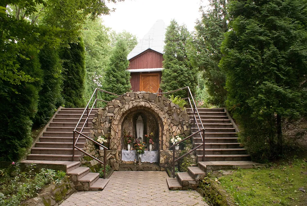 Front cerkwi pw św. Michała Archanioła w Witryłowie