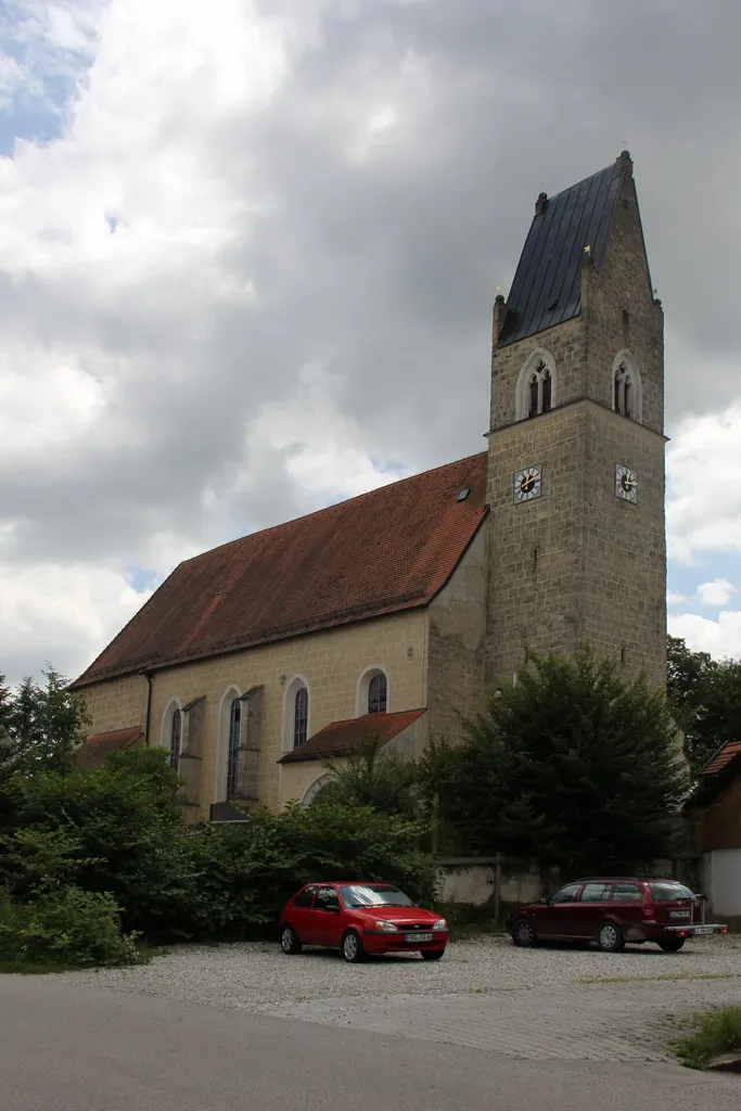 Church of the Ascension of Mary Native name Pfarrkirche St. Mariä Himmelfahrt Location Pürten, Upper Bavaria, Germany Coordinates 48° 12′ 04.96″ N, 12° 25′ 35.1″ E Authority file : Q2083104 institution QS:P195,Q2083104