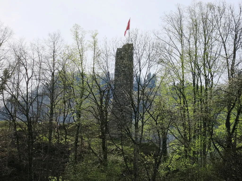 Ruine Vorburg, Oberurnen GL, Schweiz
