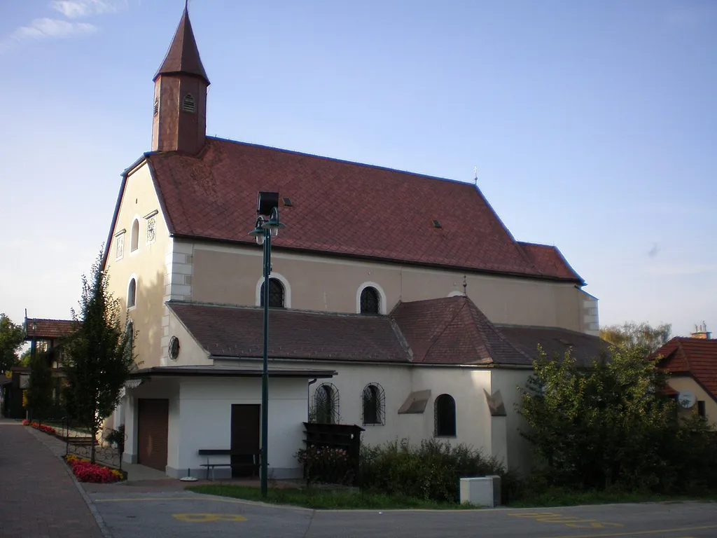 Kirche in St. Corona am Wechsel This media shows the protected monument with ObjektID 55753 in Austria. (Commons, de, Wikidata)