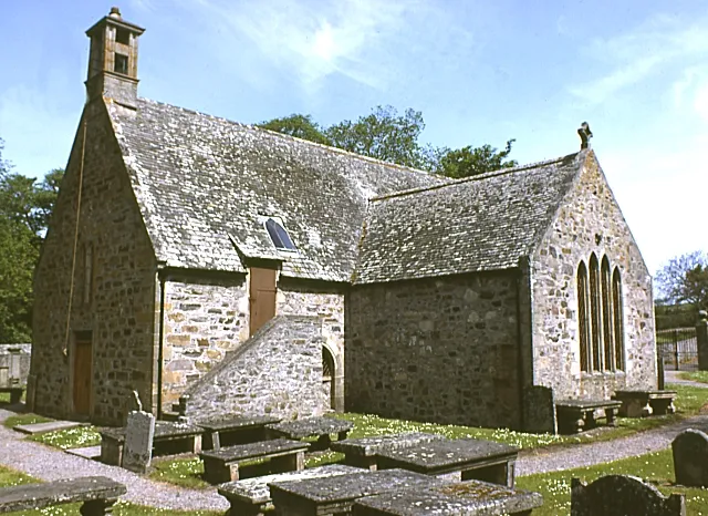 Cullen Auld Kirk. A recent listed building report by Historic Scotland is at http://hsewsf.sedsh.gov.uk/hslive/hsstart?P_HBNUM=2218