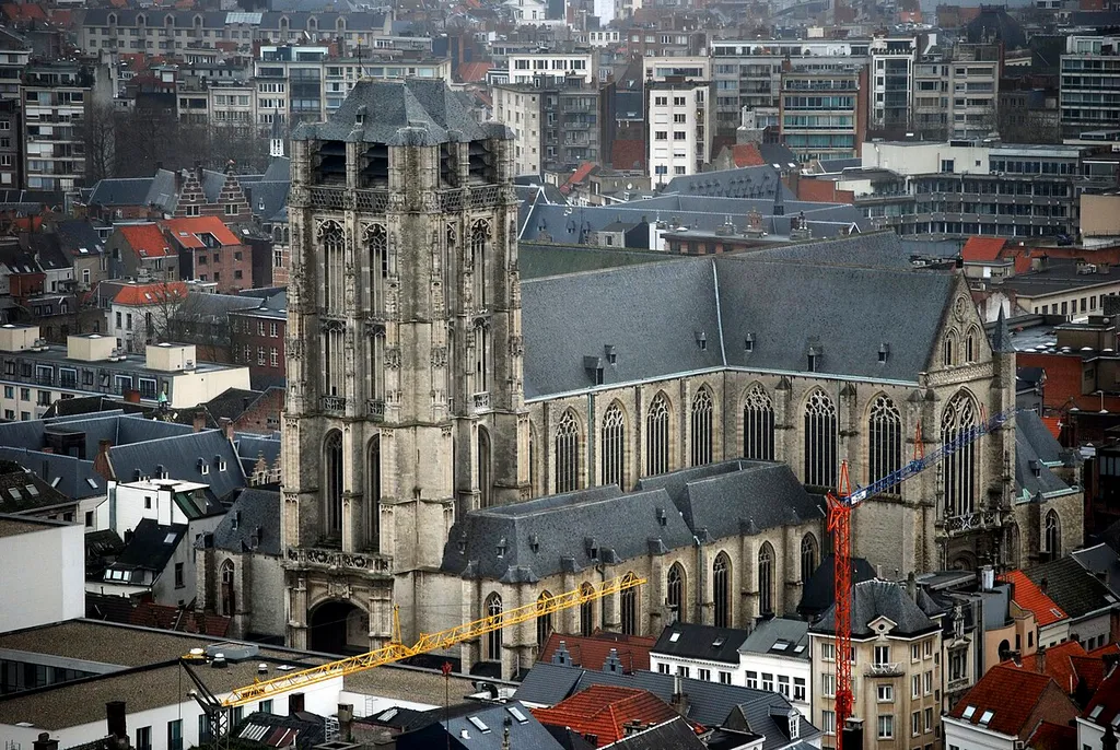 The church of Saint James in Antwerp, Belgium, seen from the panorama floor of the Boerentoren building. The tower is on the west end of the church. Nikon D60 f=102mm f/4.8 at 1/30s ISO 200. Colour corrected in Nikon ViewNX 1.0.3.