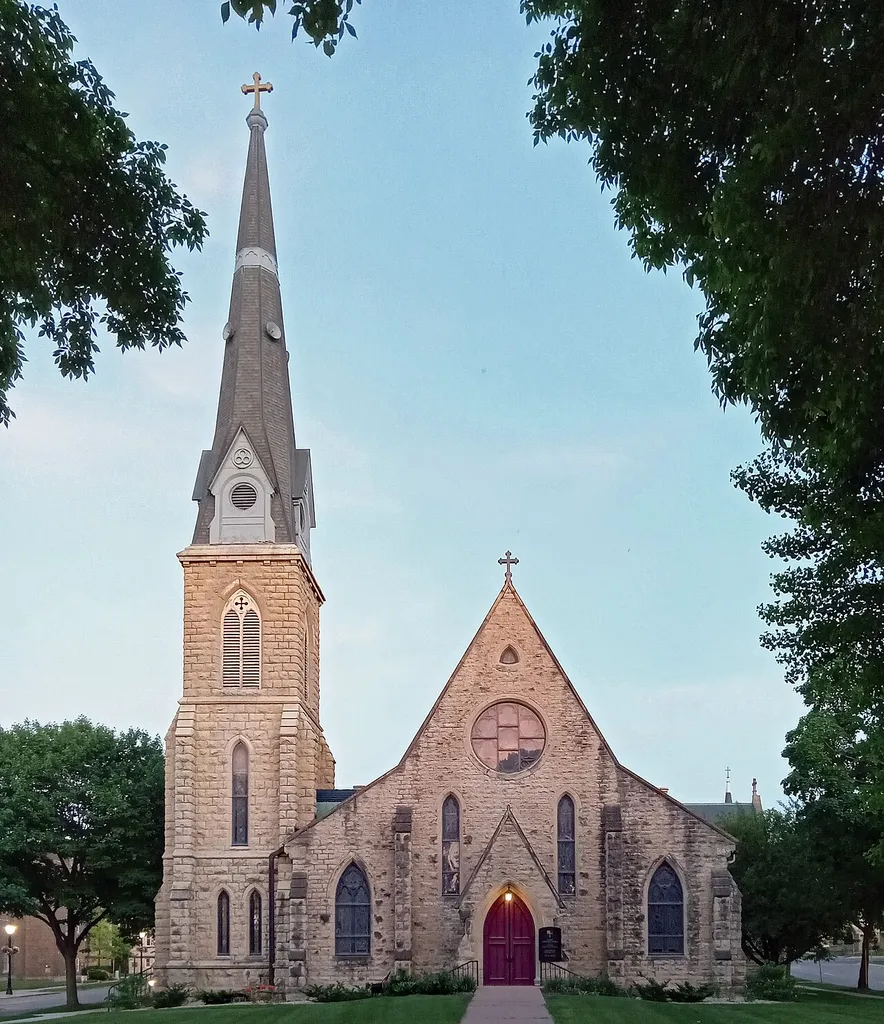 Christ Episcopal Church, 321 West Ave, Red Wing, Minnesota, United States. Viewed from the north-northwest