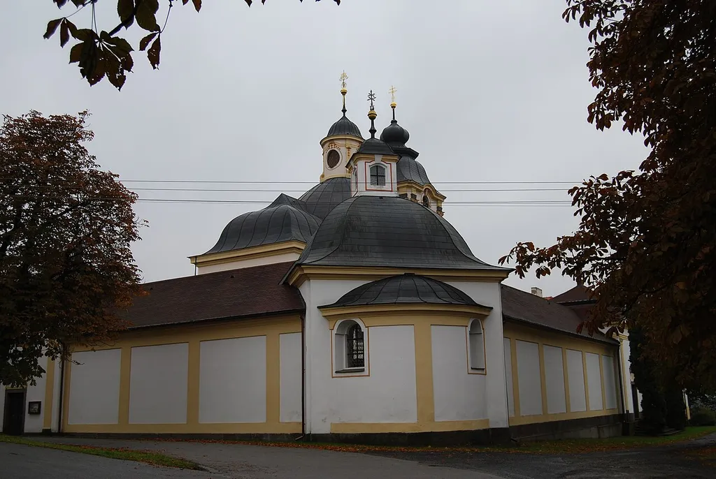 Kostel Jména Panny Marie. Celkový pohled. Sepekov. Okres Písek. Česko.