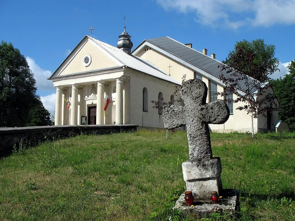 Horyniec-Zdrój - kaplica dworska, ob. część kościoła p.w. św. Jakuba Strzemię This is a photo of an object of cultural heritage inscribed in the registry of the Subcarpathian Voivodeship with number A-32 from 20.06.2001.