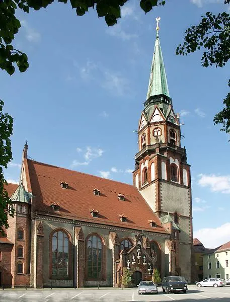 Description: Löbau, Nicolaikirche Source:http://www.loebaufoto.de/ Date: Mai 2005 Author: Peter Emrich, Löbau
