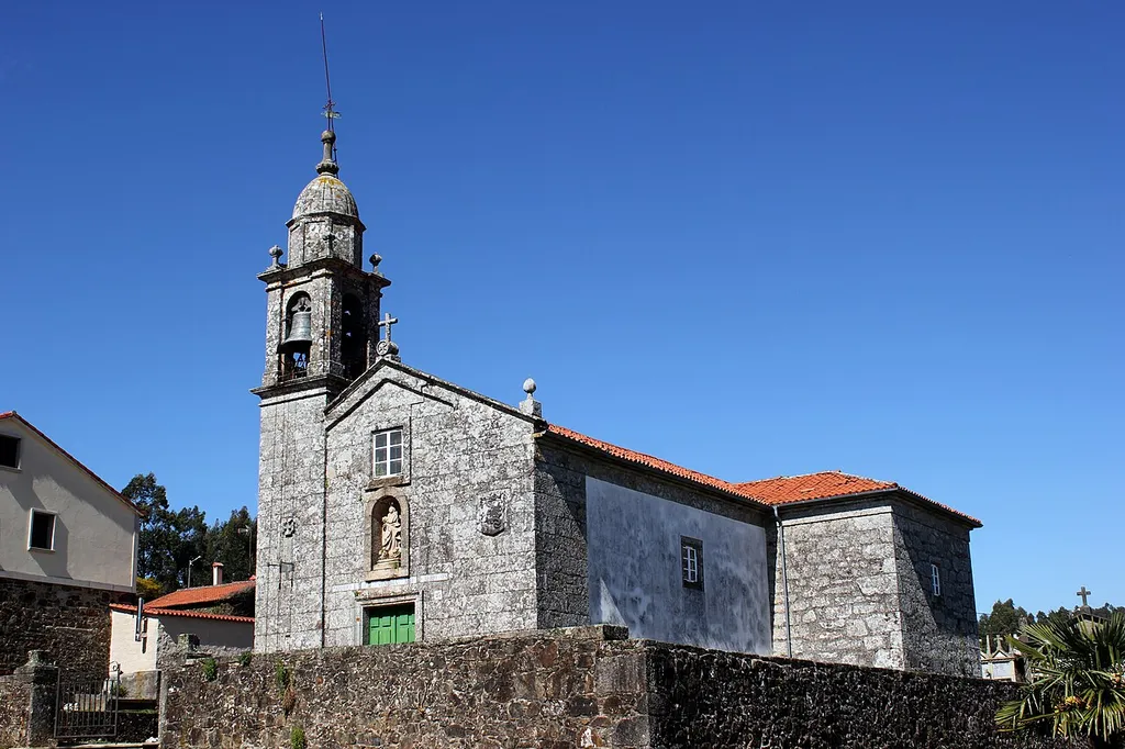 Igrexa de Santa María de Marrozos, no concello de Santiago de Compostela.
