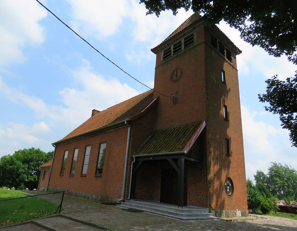 Piotrowice 34A - rzymskokatolicki kościół parafialny p.w. Podwyższenia Krzyża Świętego, 1938