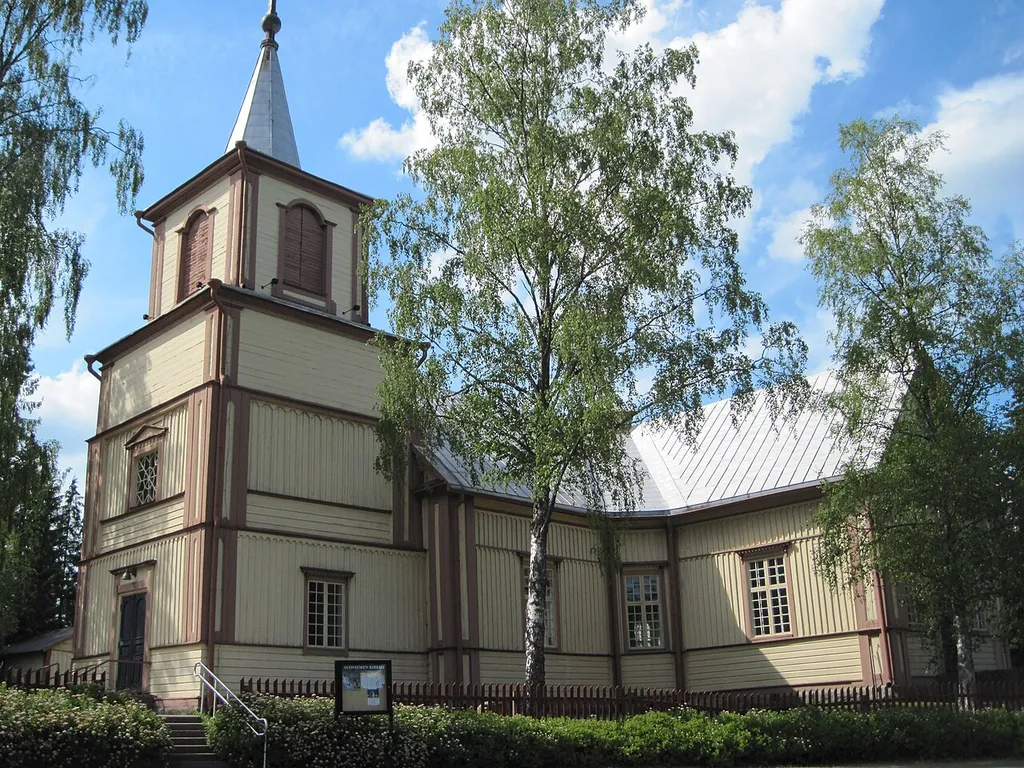 Suoniemen kirkko kesällä 2012