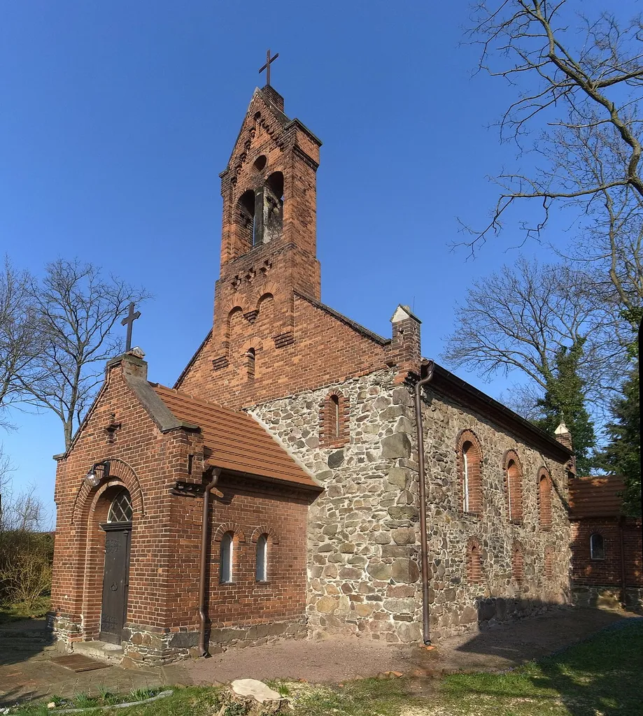 Möhlau, Kirche