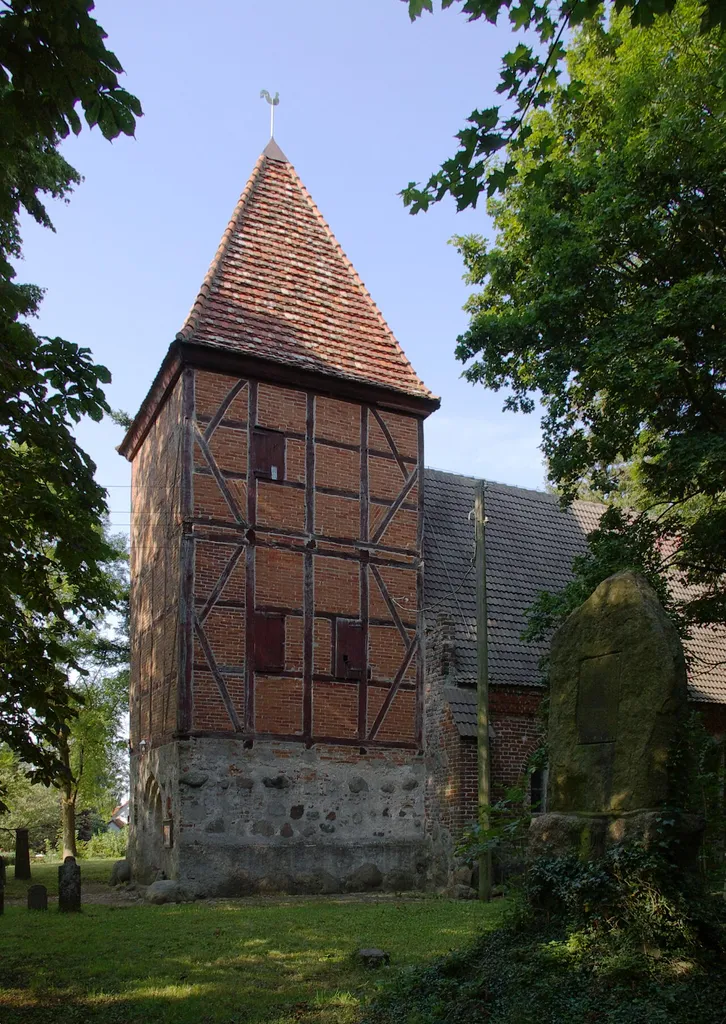 Turm der St. Stephanus-Kirche, Swantow, Rügen