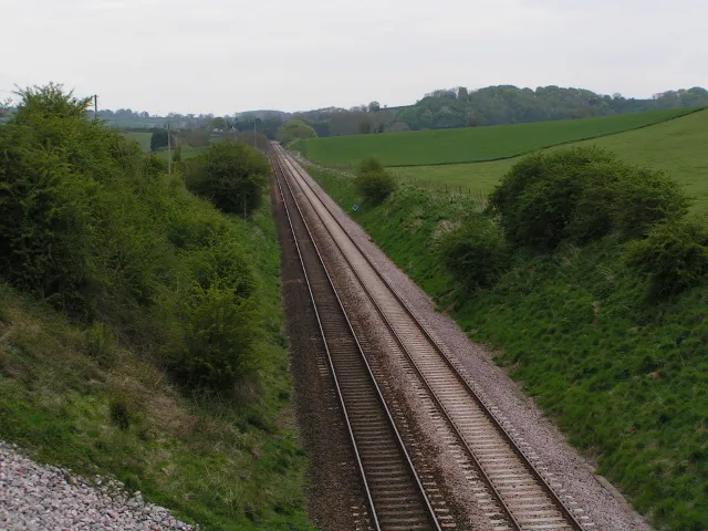 Railway line to Salisbury and London Waterloo
