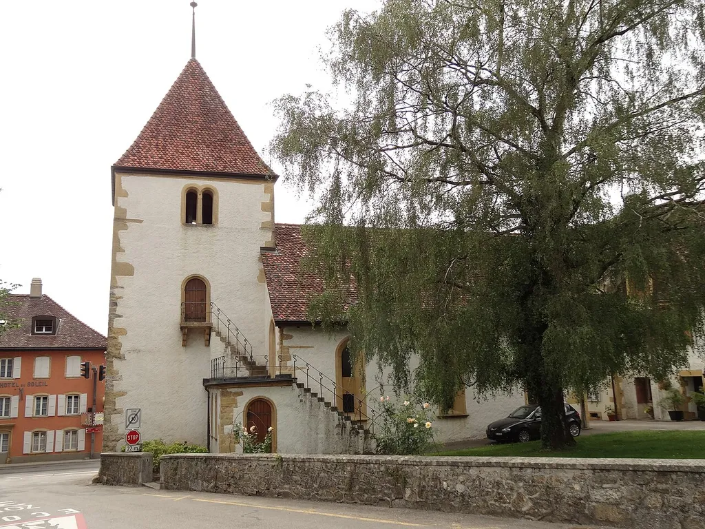 Cornaux, le temple This is an image of a cultural property of national significance in Switzerland with KGS number 04000