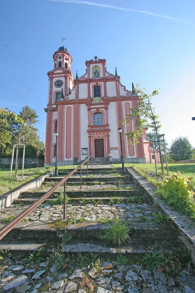 barokní kostel sv. Máří Magdaleny v Mařenicích