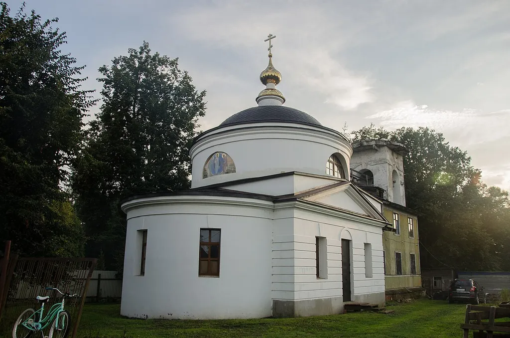 Преображенский храм в деревне Нестерово Рузского района. Фото сделано во время вики-экспедиции.