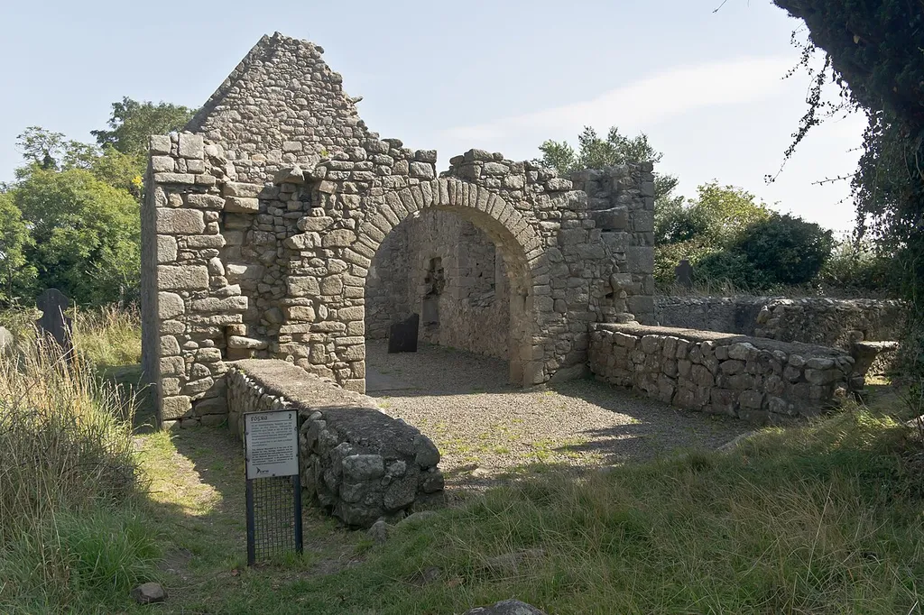 A Walk In The Country - Laughanstown, Tully Church And Burial Ground
