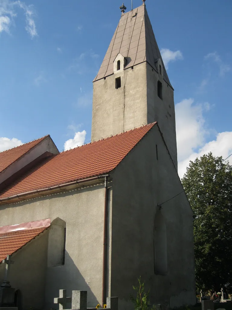 Piotrowice Świdnickie - kościół filialny p.w. Podwyższenia Krzyża Świętego (zabytek nr rejestr. A/1910/780/Wł)