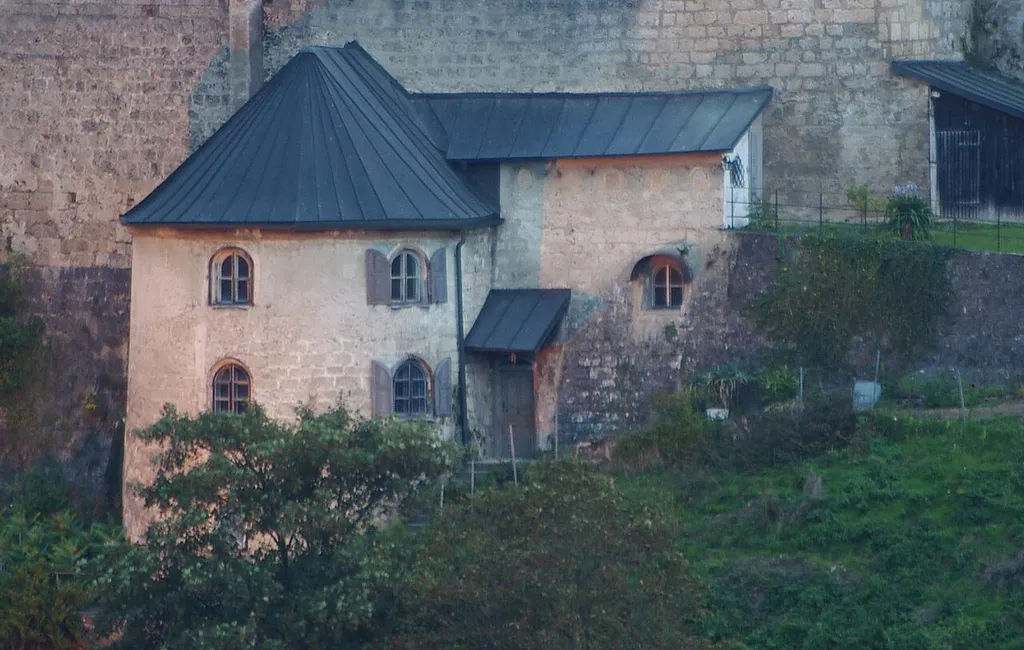 Ehemaliger Wehrturm an der Ostseite der Burg