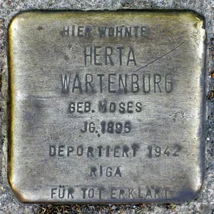 Stolperstein dedicated to Herta Wartenburg
