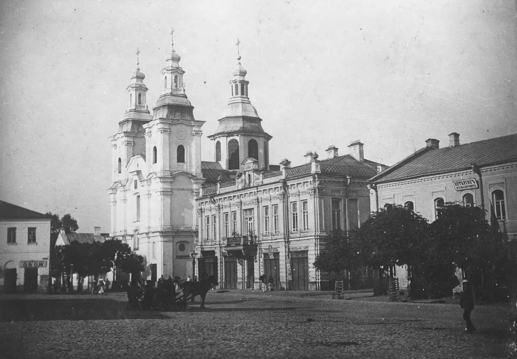 Catholic church of St. Francis Ksaver and the baroque Monastery of Jesuits in Mahiloŭ. Destroyed by bolsheviks in 1960s.