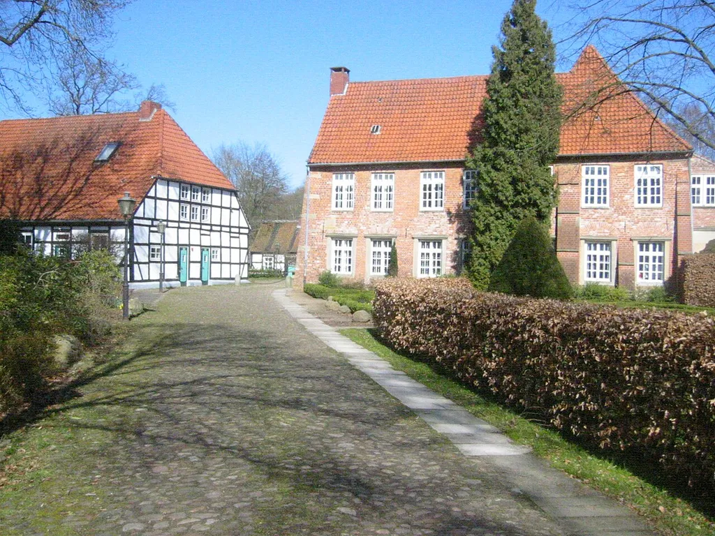Burg Blomendal. The object shown is a protected cultural monument in the Free Hanseatic City of Bremen with the number 1270 registered with the State Office for Monument Preservation. → Datenbankeintrag