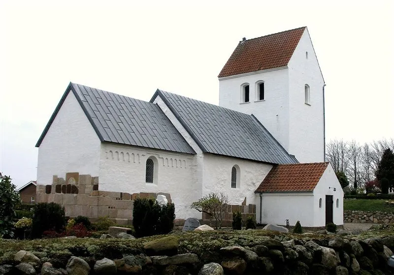 Ølstrup Kirke i Danmark. Ølstrup kirke