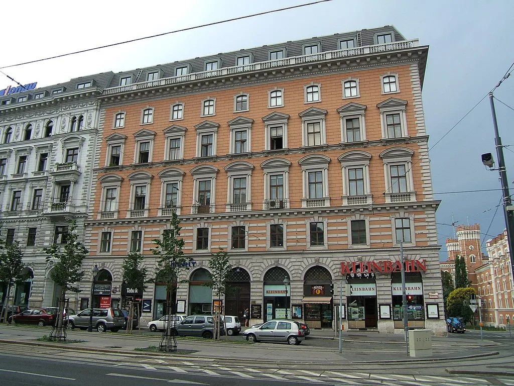 Palais Léon in Vienna 1st district, Schottenring 17