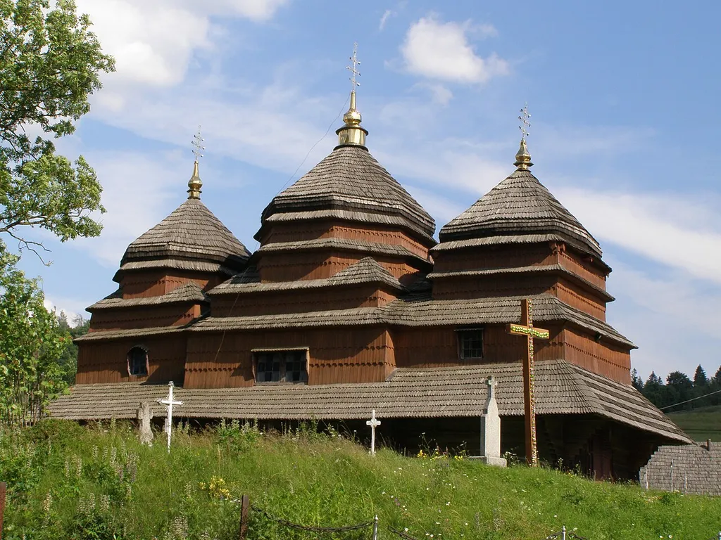 Церква Зіслання Святого Духа (1804) і дзвіниця. Село Верхня Рожанка. Фольклористична експедиція "Бойківщина – 2018" Кафедри української фольклористики Львівського університету імені Івана Франка
