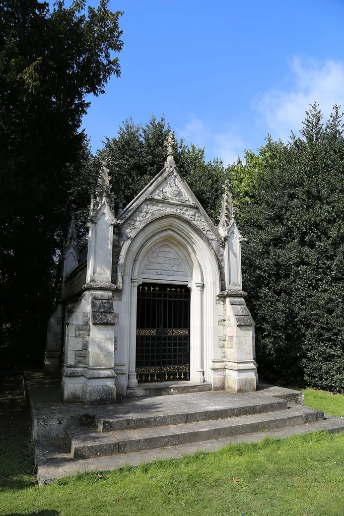 Mausoleum To Lieutenant Colonel W Haywood City Of London Cemetery