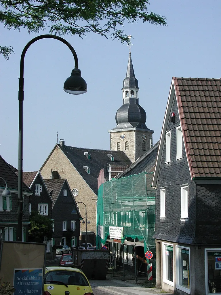 Kirche im Dorf
