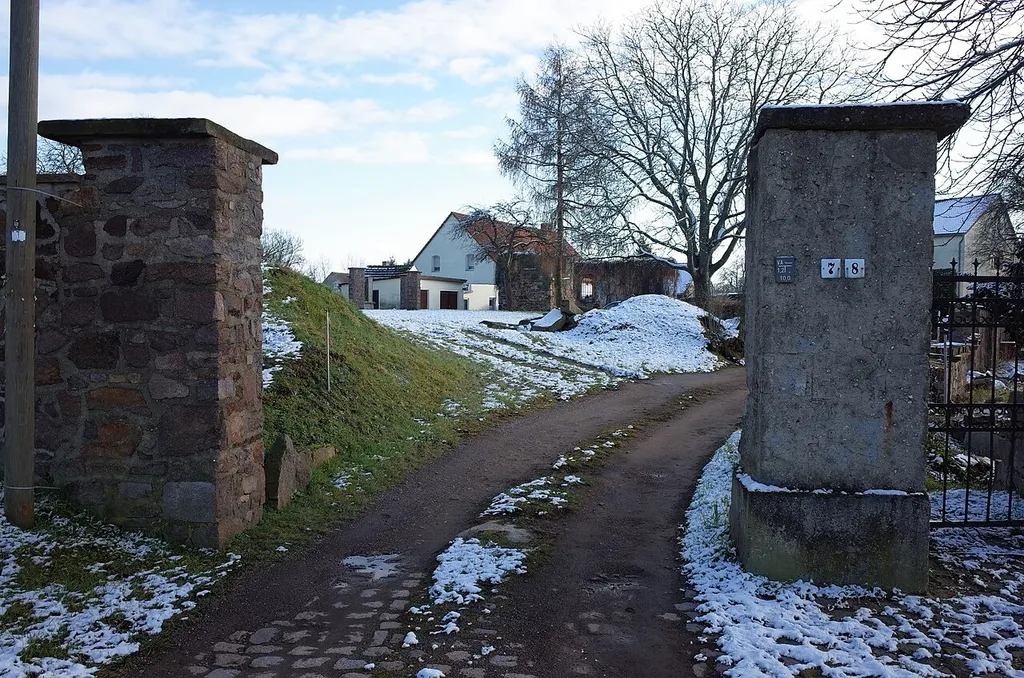 Zörbig, Ortsteil Quetzdölsdorf, Kirchenruine. This is a picture of the Saxony-Anhalt Kulturdenkmal (cultural heritage monument) with the ID 09495356 KDSA/09495356(andere) (Wikidata)