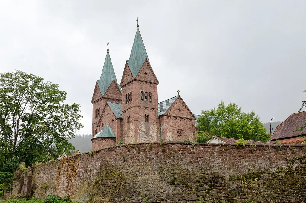 Neustadt am Main, Katholische Pfarrkirche St. Michael und St. Gertrudis, Exterior