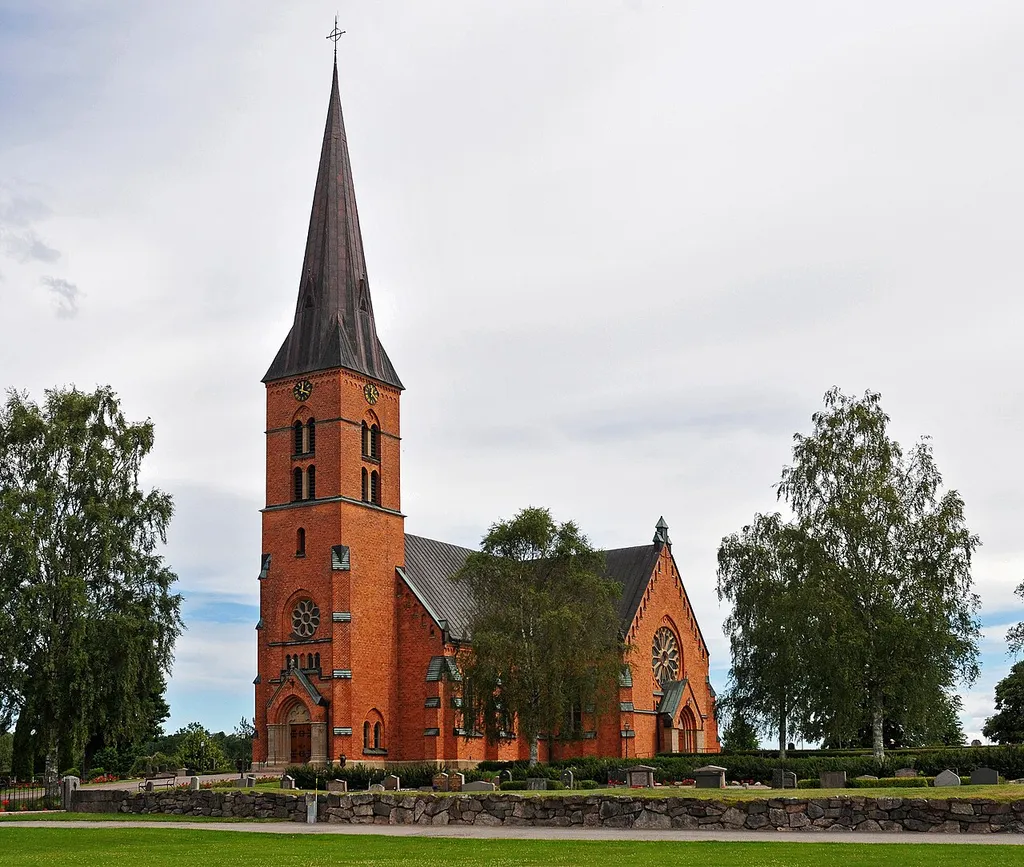 Hällestads kyrka i Finspångs församling i Linköpings stift.