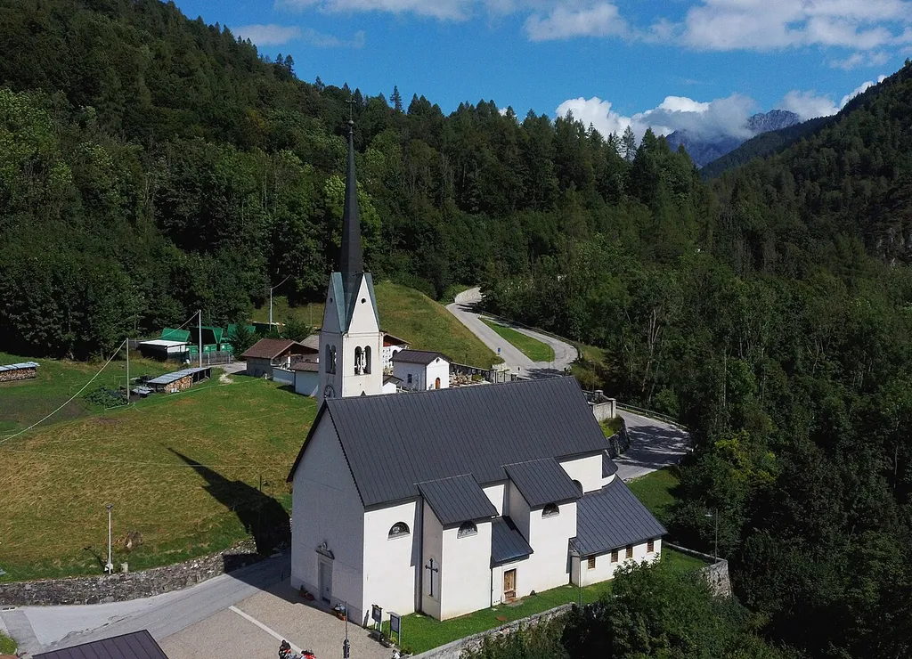 Tiser (Gosaldo, Veneto, Italy), Saint Bartholomew church and cemetery
