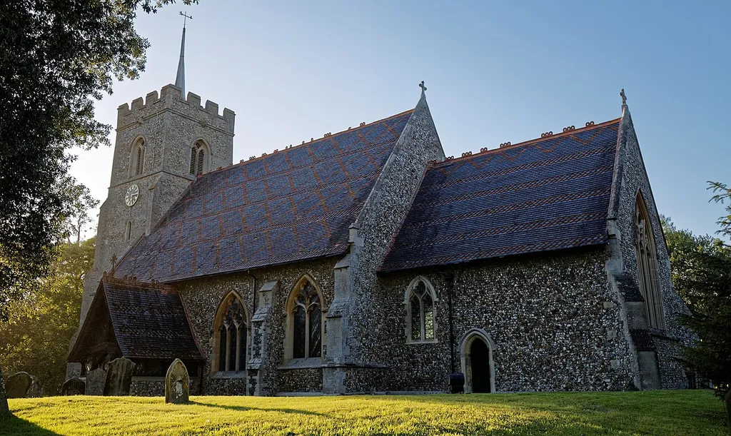 Church of St Mary the Virgin from the south-east at Brent Pelham, Hertfordshire, England.Software: RAW file lens-corrected, optimized and converted to JPEG with DxO OpticsPro 10 Elite, and likely further optimized and/or cropped and/or spun with Adobe Photoshop CS2.