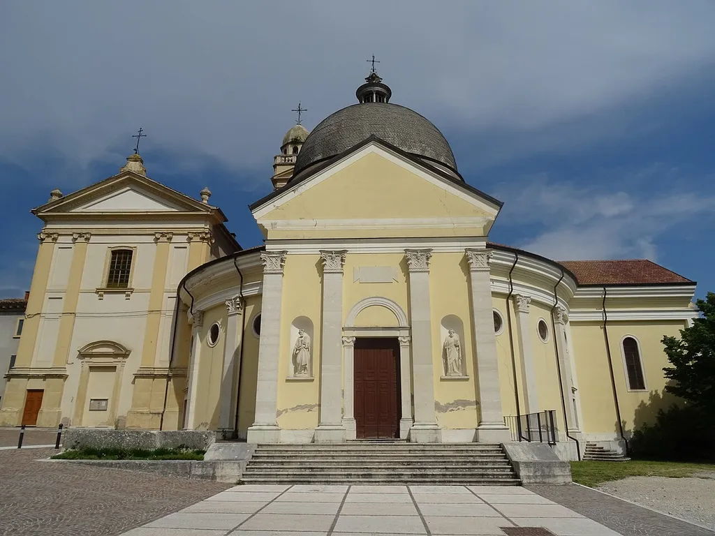 Marano di Valpolicella (Veneto, Italy), Saints Peter and Paul church