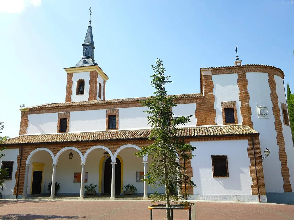 Iglesia de la Asunción de Nuestra Señora. en Aravaca (Madrid)