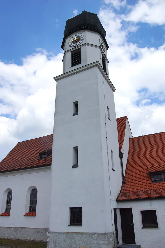 Die katholische Filialkirche St. Wolfgang in Winden bei Altmannstein.