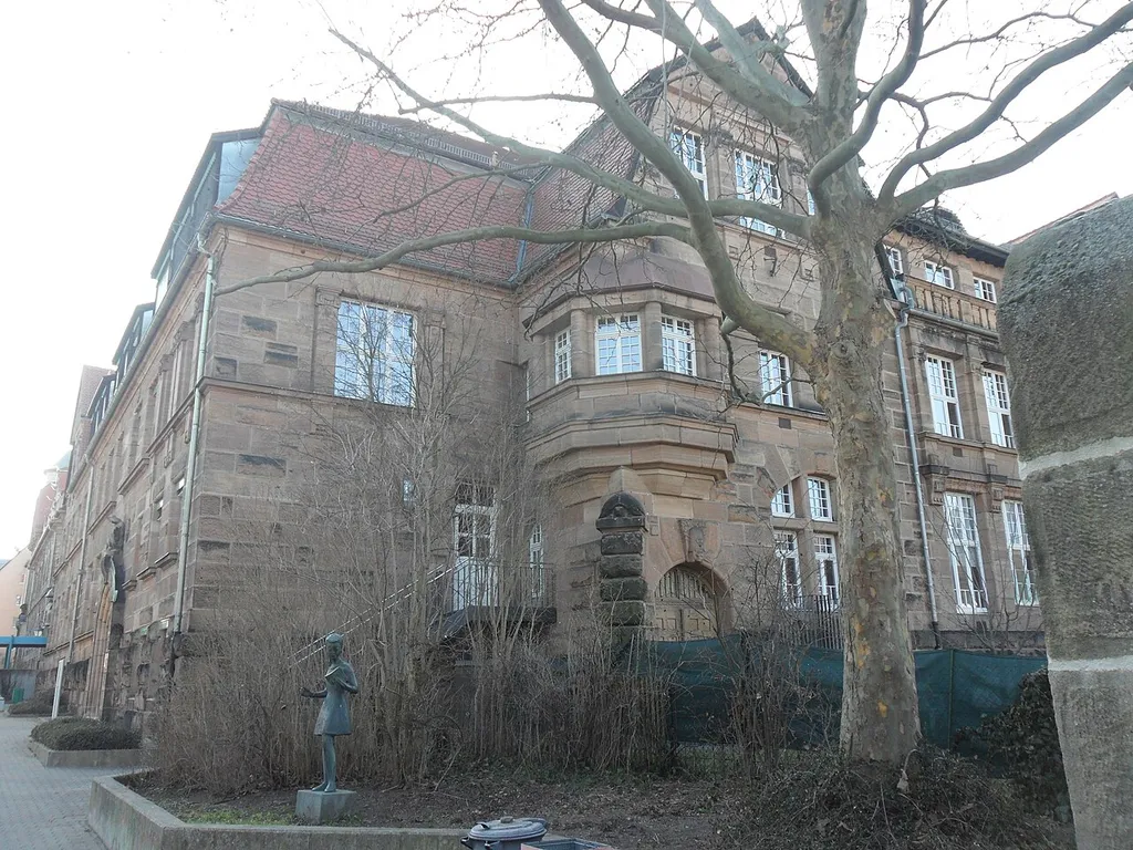 Helene-Lange-Gymnasium