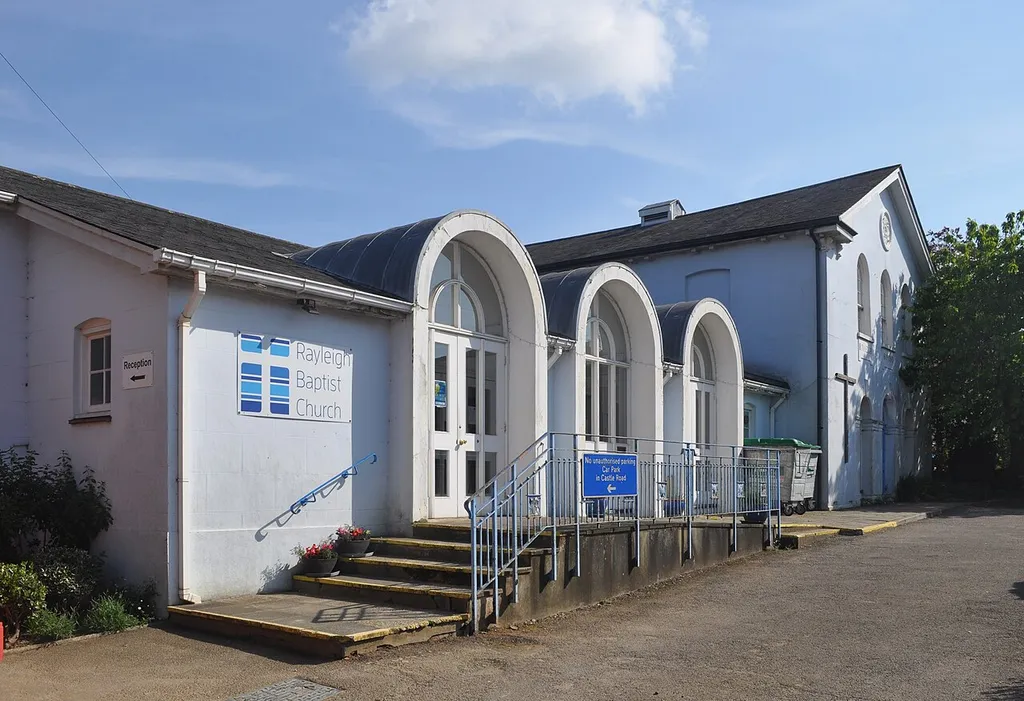 Rayleigh Baptist Church, High Road, Rayleigh, Rochford District, Essex, England. This is a photo of listed building number 1168525.