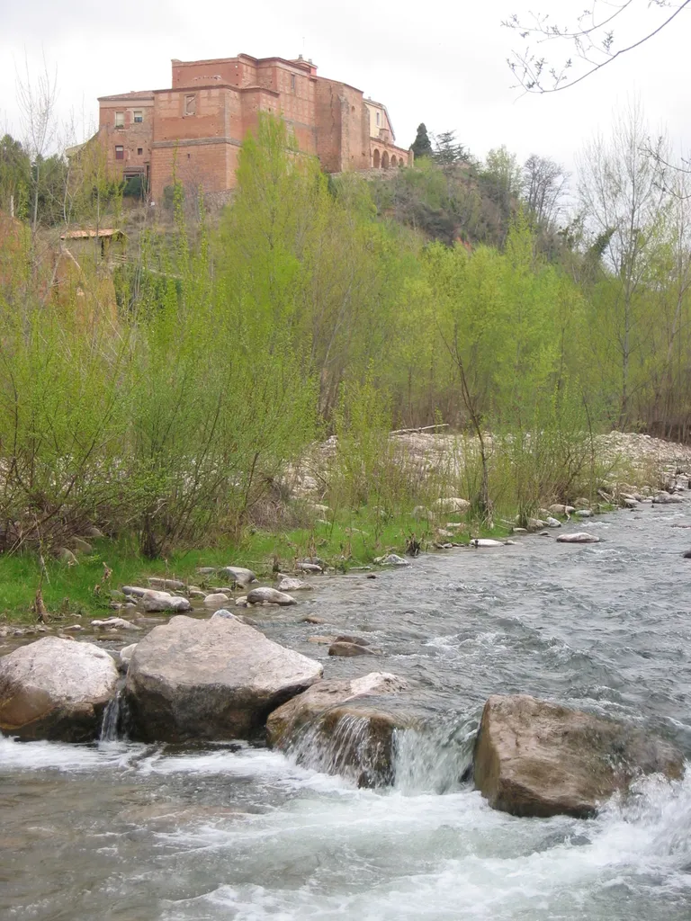 Situation of the Monasterio de Nuestra Señora de Vico on top of the mountain near the River Cidacos. Municipality of Arnedo, La Rioja, Spain.