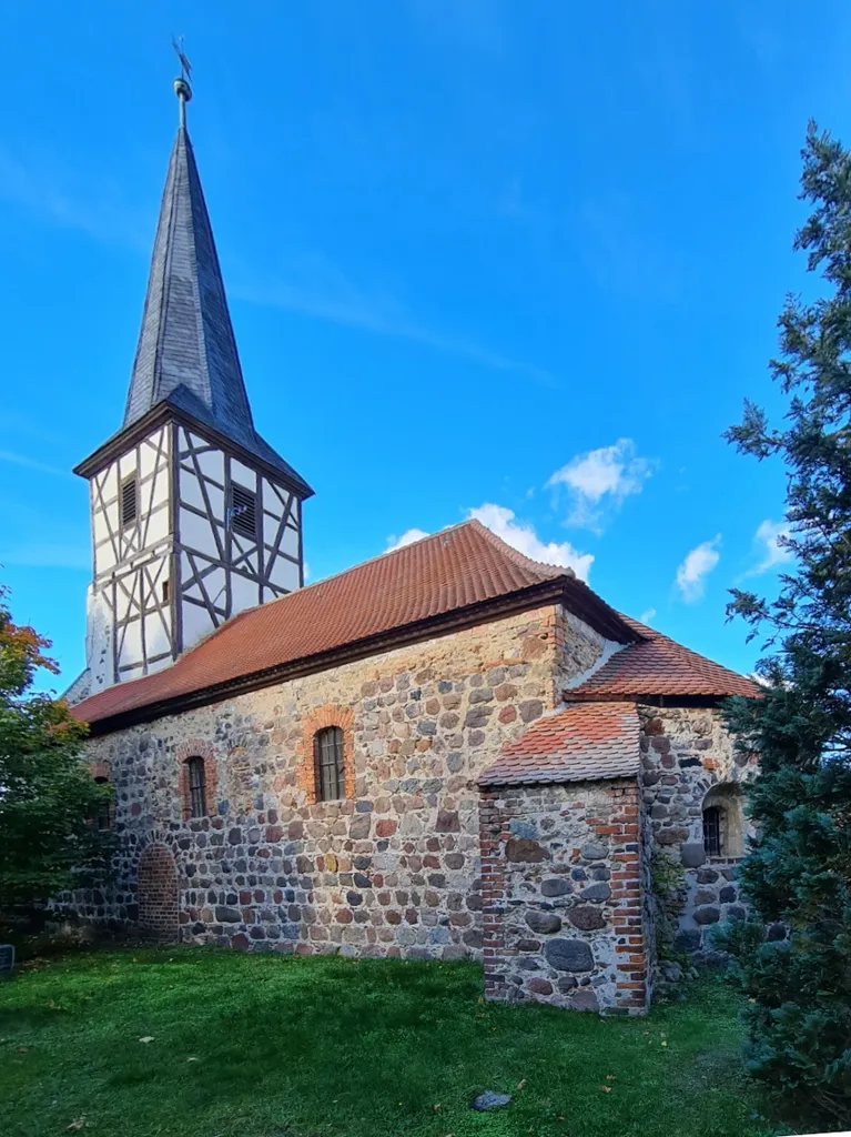 Dorfkirche Hassel von Süden