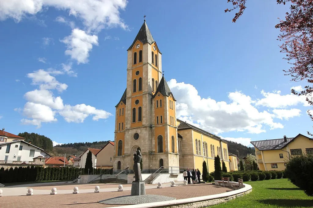 Mariä-Himmelfahrts-Kirche in Gornji Vakuf-Uskoplje, Bosnien und Herzegowina.