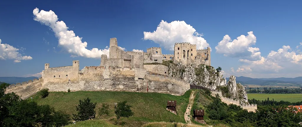 Beckov Castle