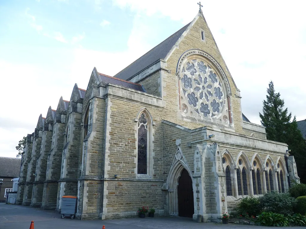 This is a photo of listed building number 1382185.