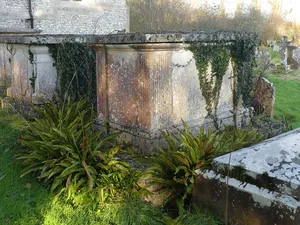 Table tomb 5 metres south of St Mary's Church [NHLE 1229722]