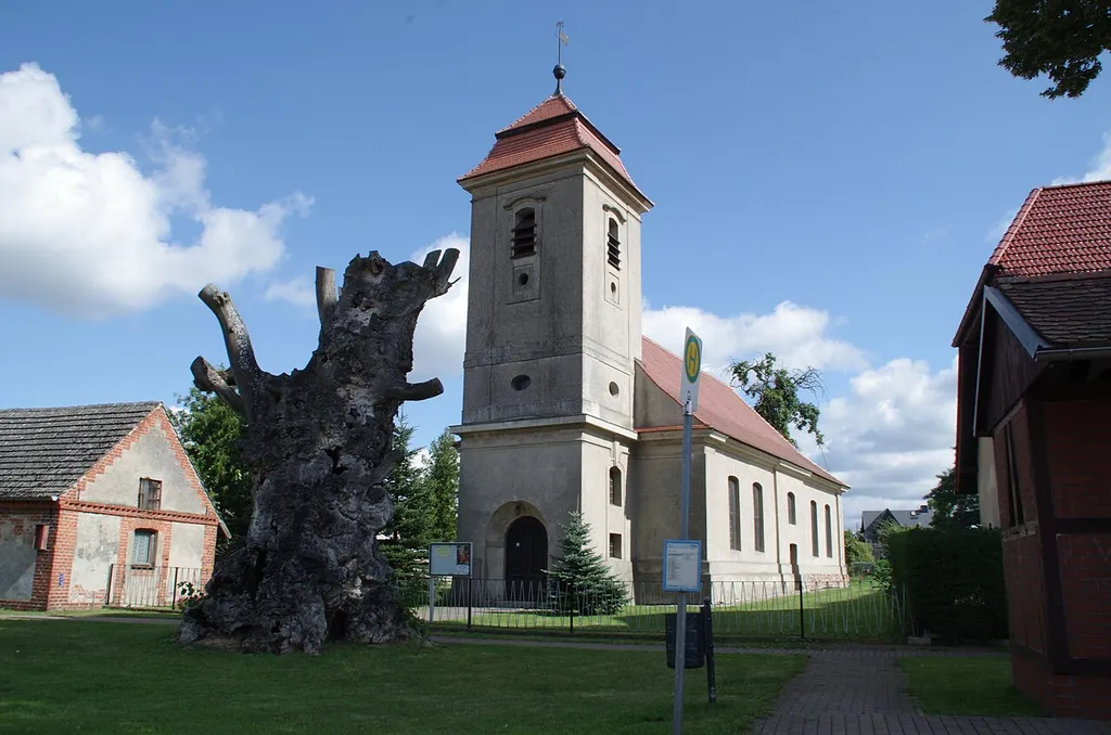 Wittstock/Dosse, Ortsteil Briesen in Brandenburg. Die Kirche in Briesen ist denkmalsgeschäützt.