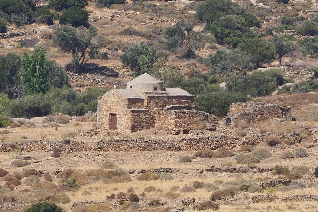 View of the byzantine church of Saint Artemios in Naxos (Q56450697)